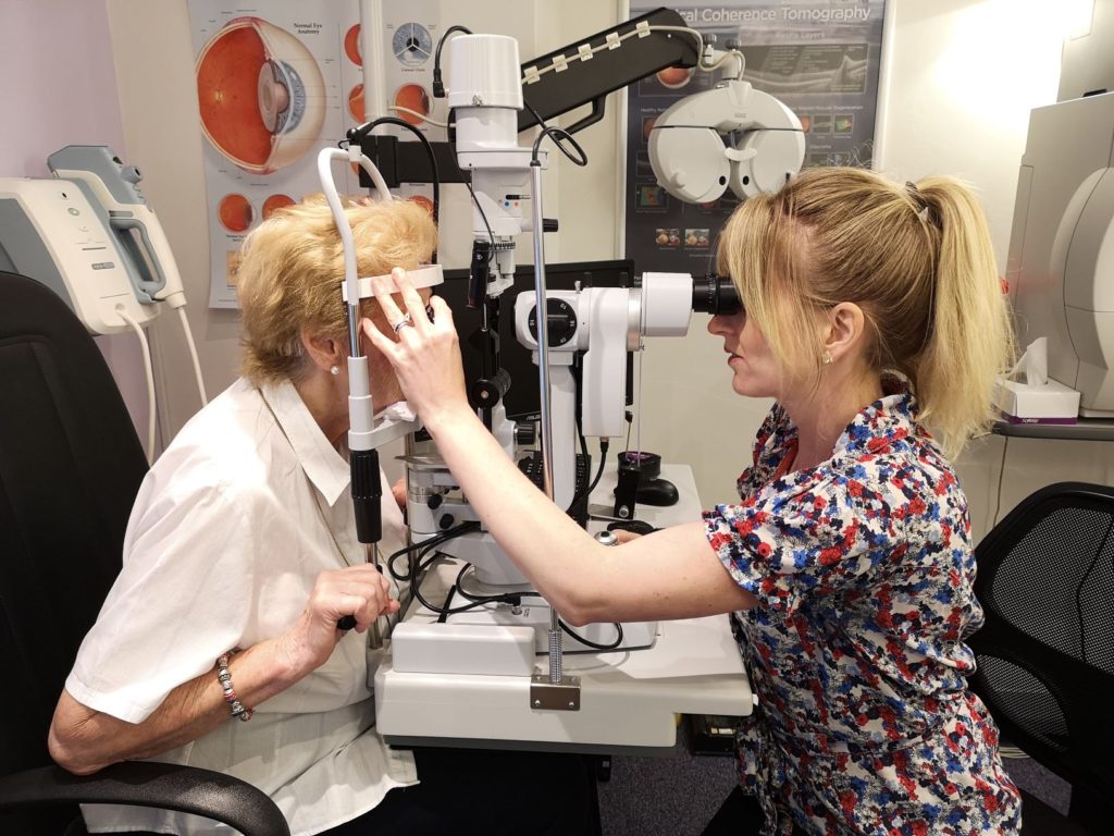 Using The New Slit Lamp