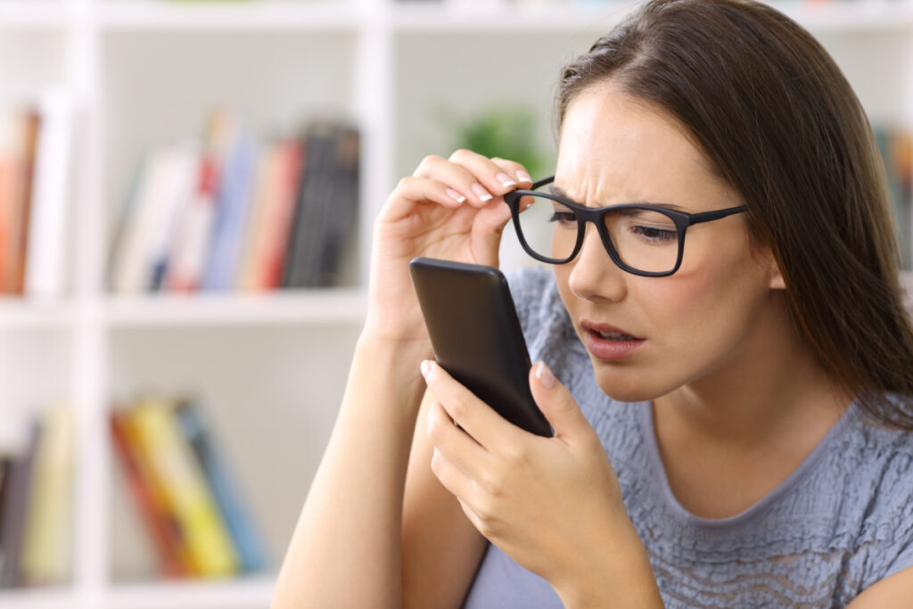 Does eye strain cause headaches?