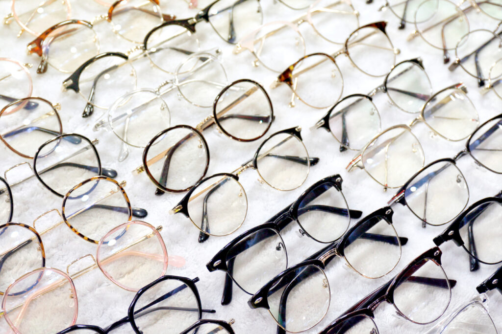 How to Choose the Right Colour Glasses for Your Eye Colour