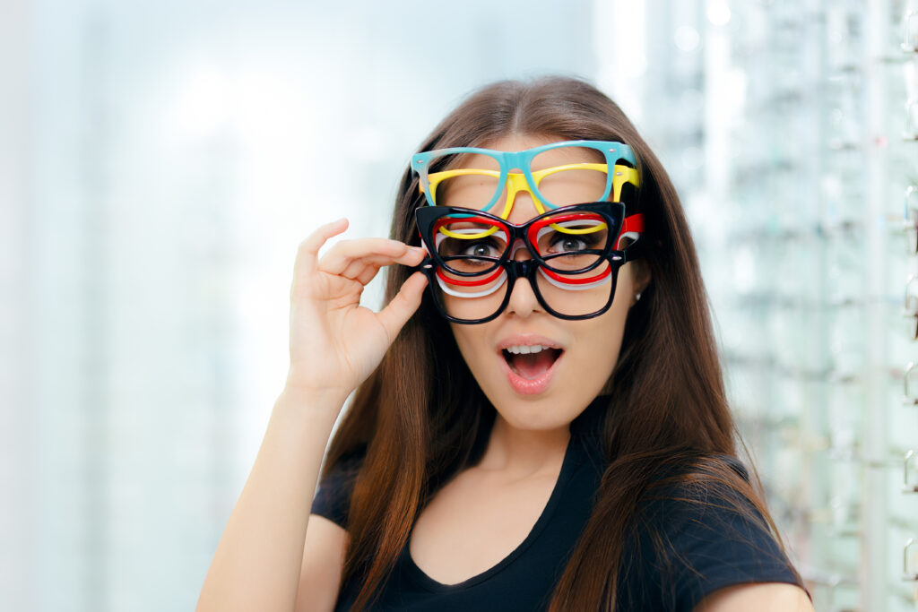 How to Choose the Right Colour Glasses for Your Eye Colour